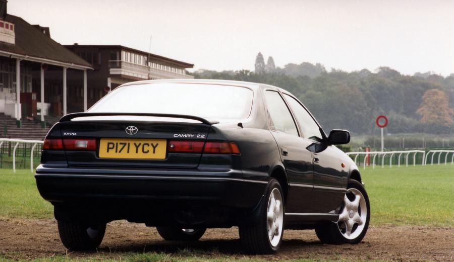 Toyota Camry Sport (MCV21) 1997 года  (UK) (фото 3 из 5)